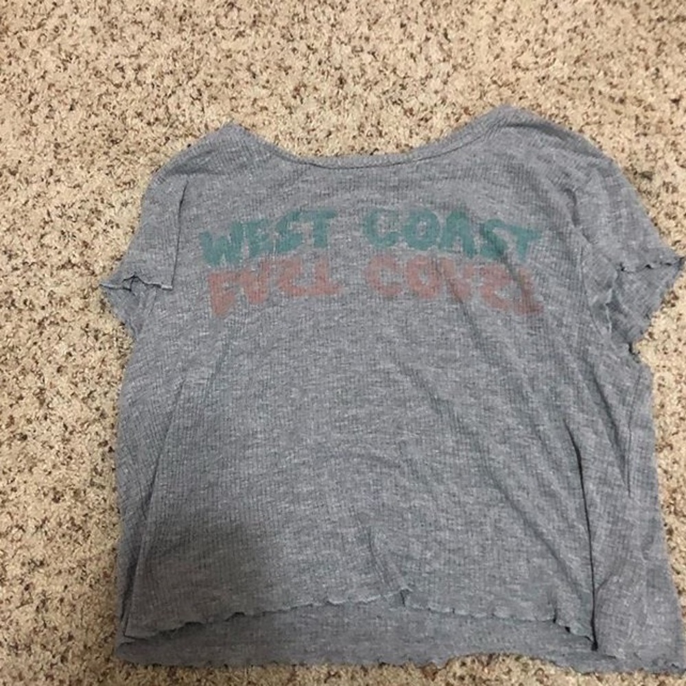 cropped t-shirt